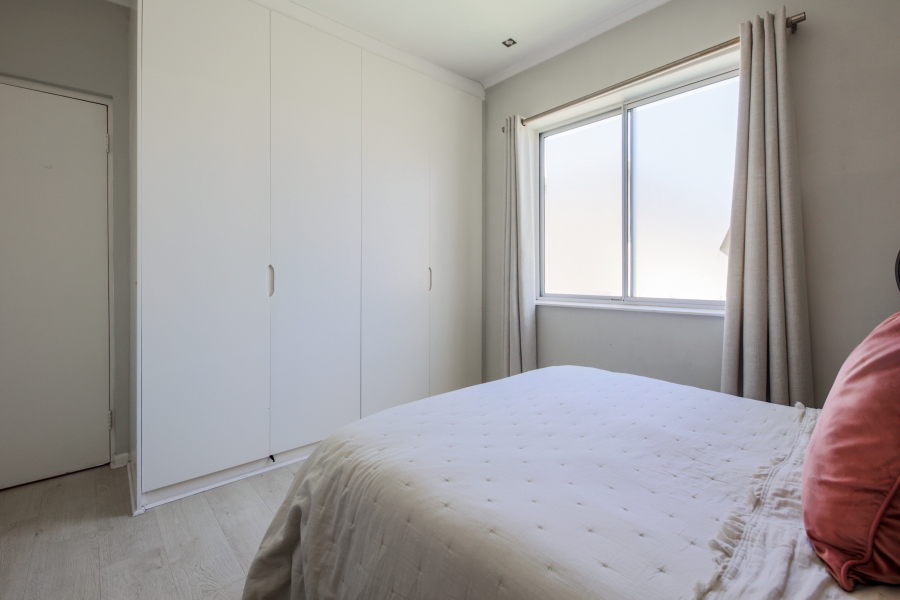 To Let 2 Bedroom Property for Rent in Sea Point Western Cape